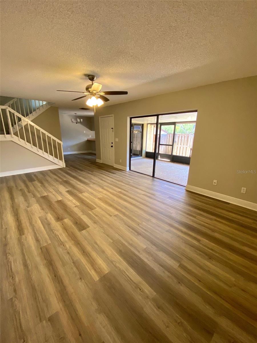 1004 ROYAL OAK BLVD, LEESBURG, FL, 34748