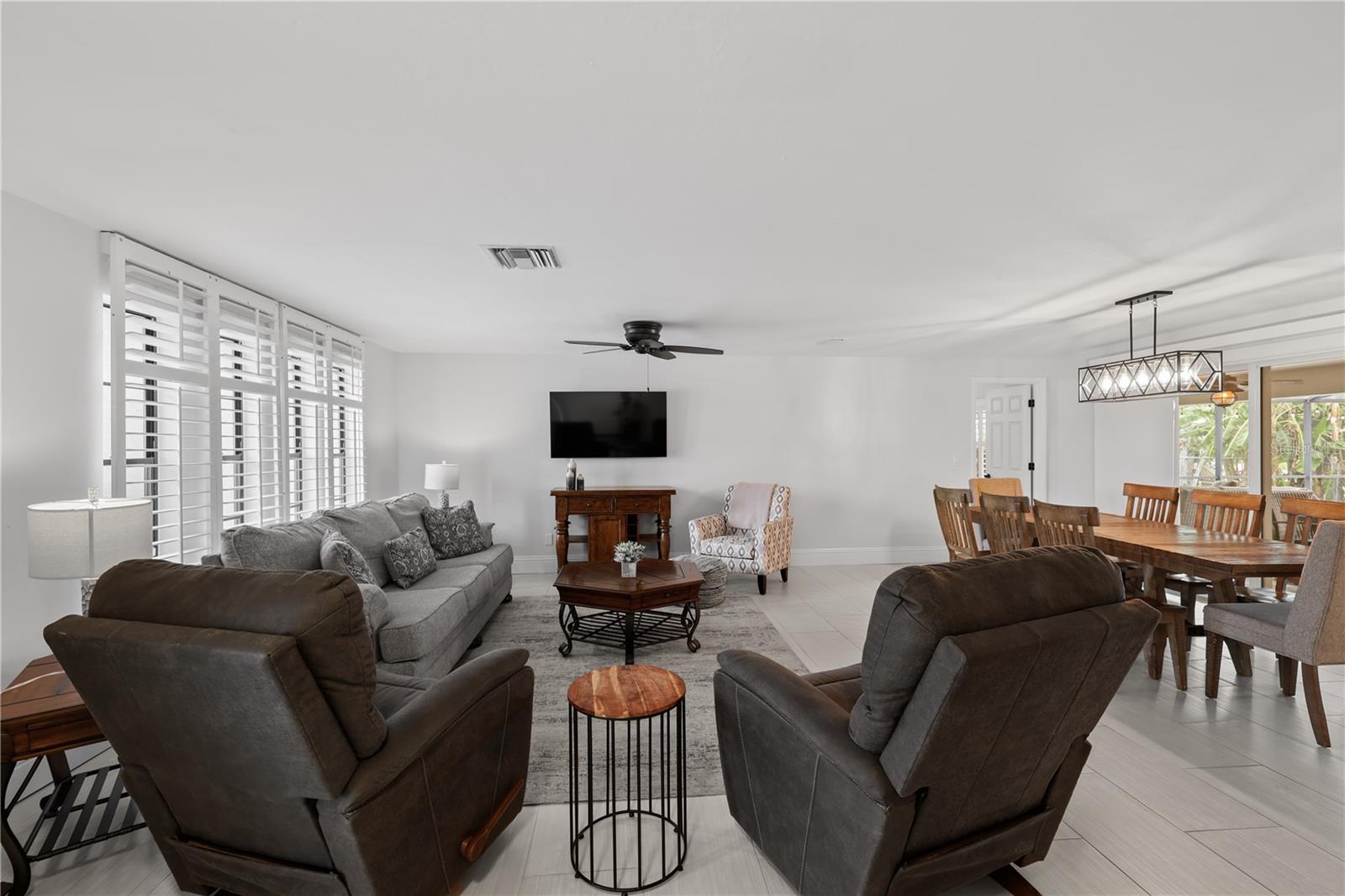 5215 PELICAN BLVD, CAPE CORAL, FL, 33914