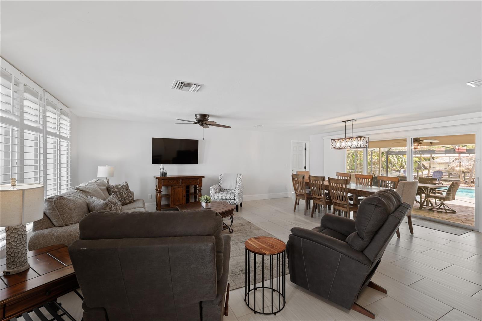 5215 PELICAN BLVD, CAPE CORAL, FL, 33914