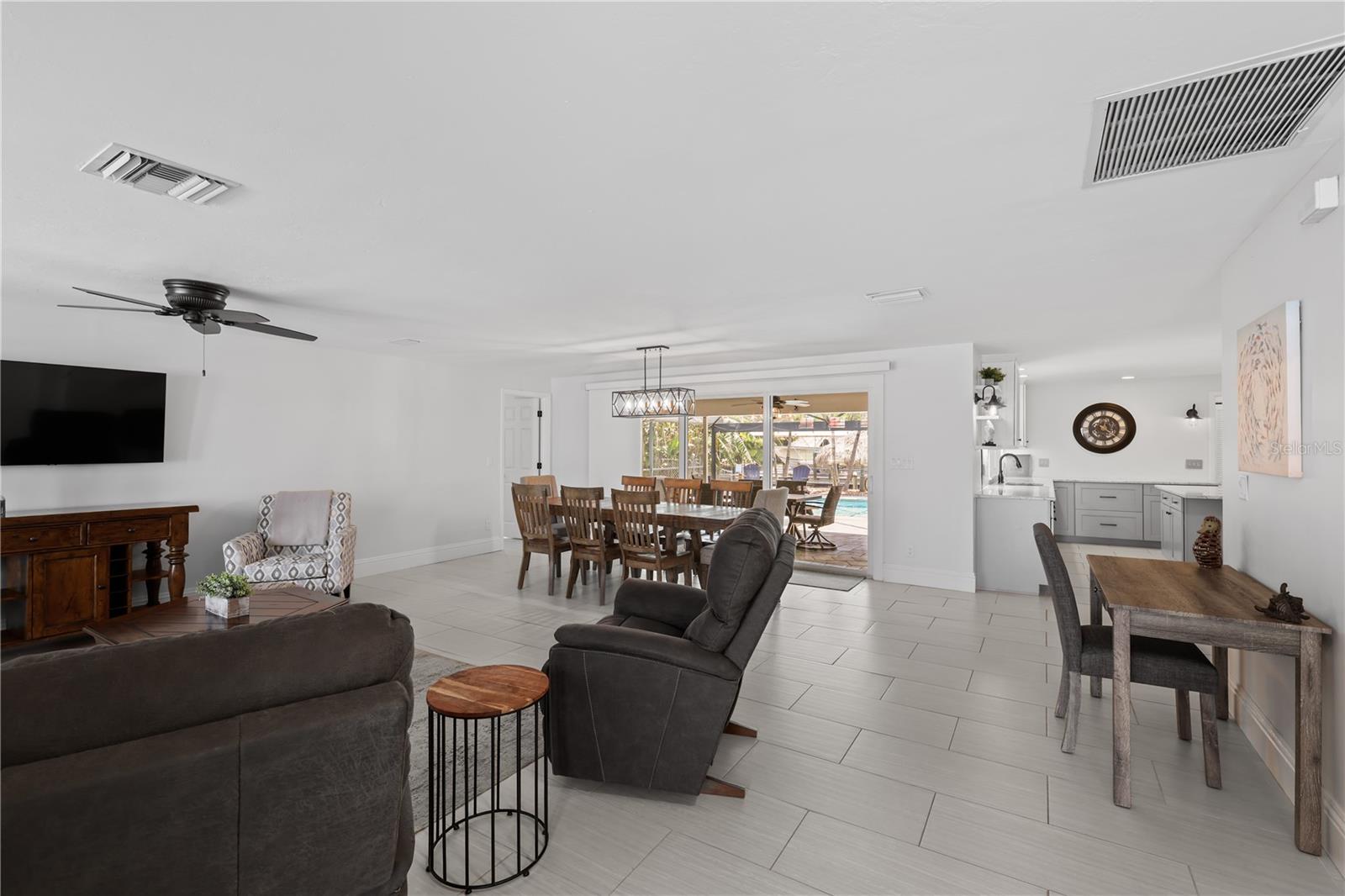 5215 PELICAN BLVD, CAPE CORAL, FL, 33914