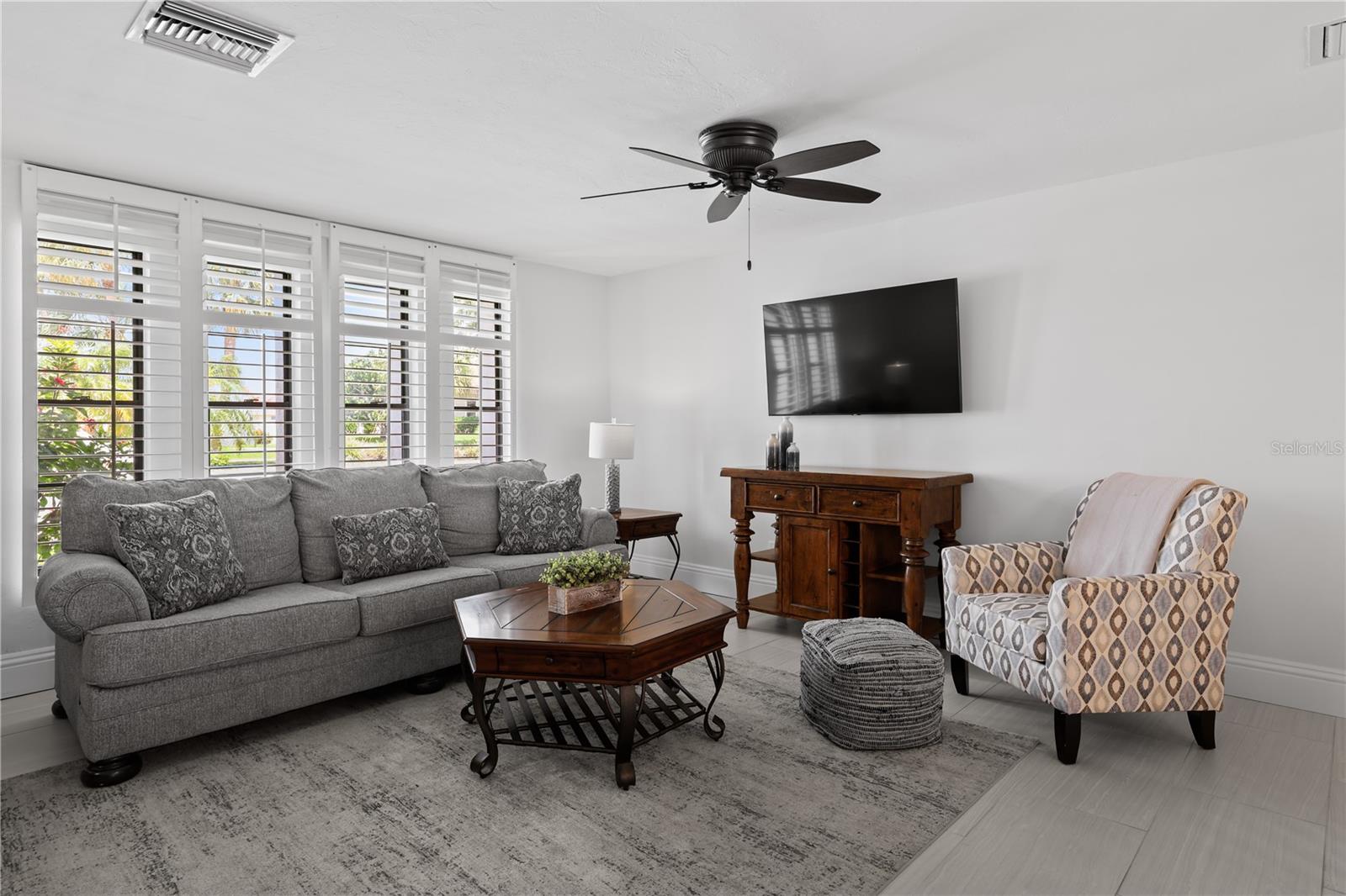 5215 PELICAN BLVD, CAPE CORAL, FL, 33914