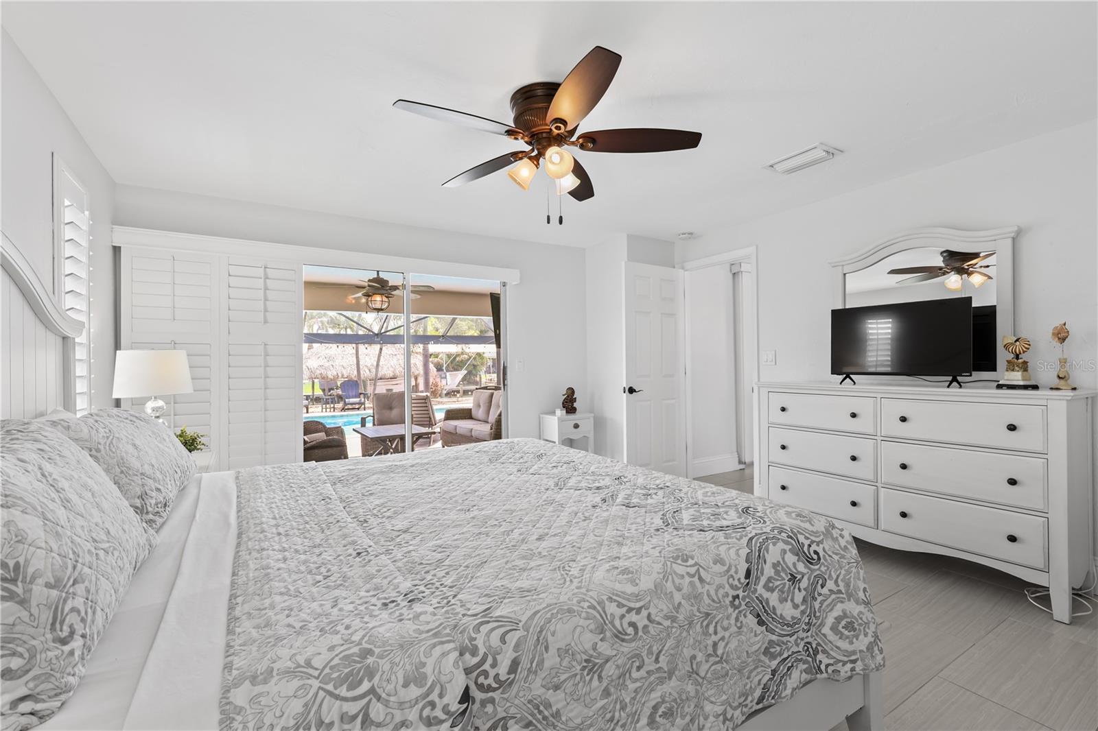 5215 PELICAN BLVD, CAPE CORAL, FL, 33914