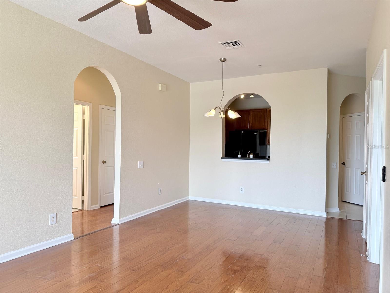 3190 DANTE DR #301, ORLANDO, FL, 32835