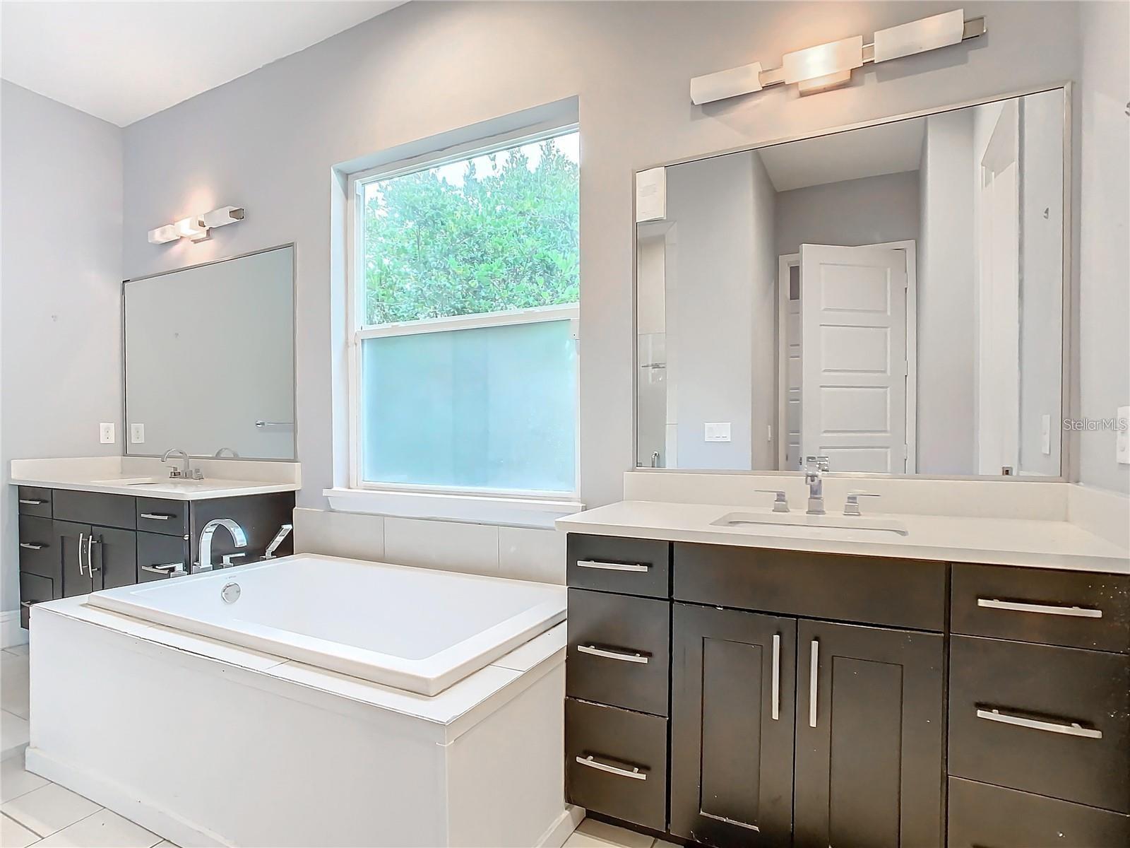 1021 W 25TH ST, SANFORD, FL, 32771