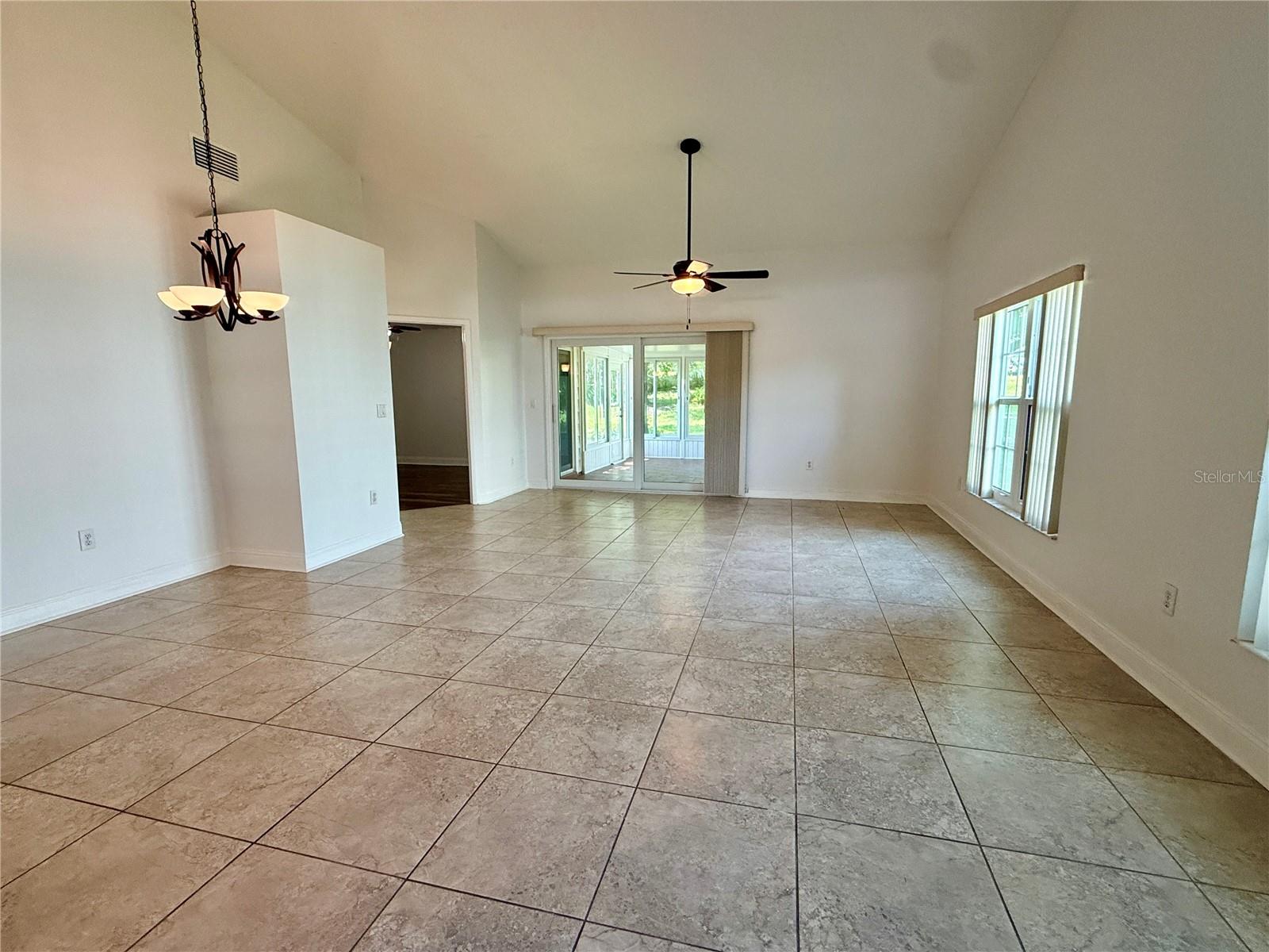2461 BENTLEY DR, PALM HARBOR, FL, 34684