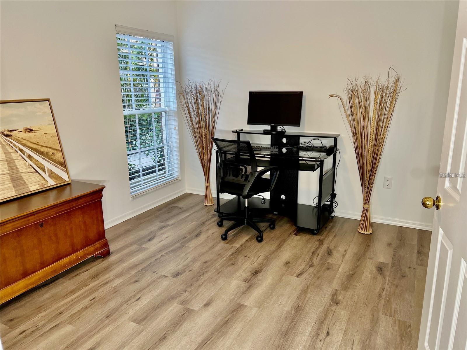 7186 LAKESIDE DR, SARASOTA, FL, 34243