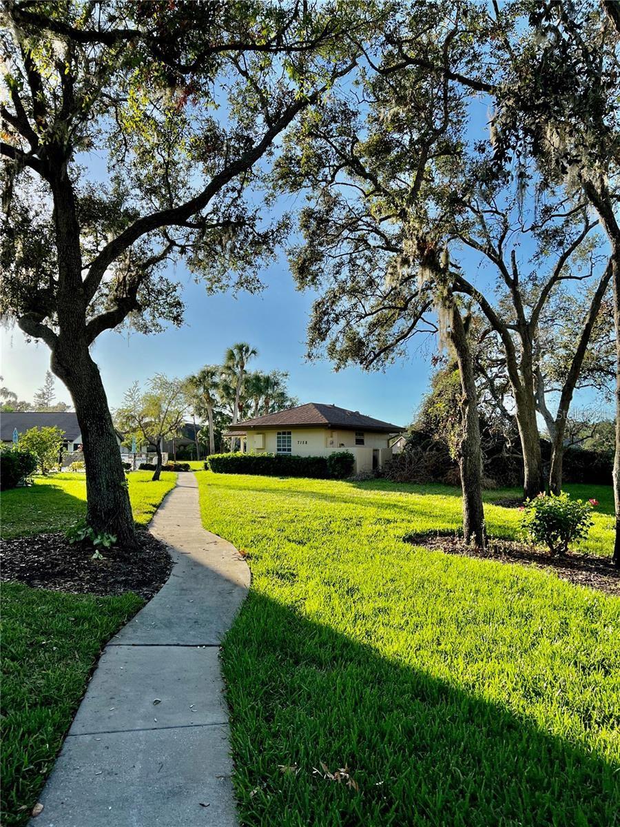 7186 LAKESIDE DR, SARASOTA, FL, 34243