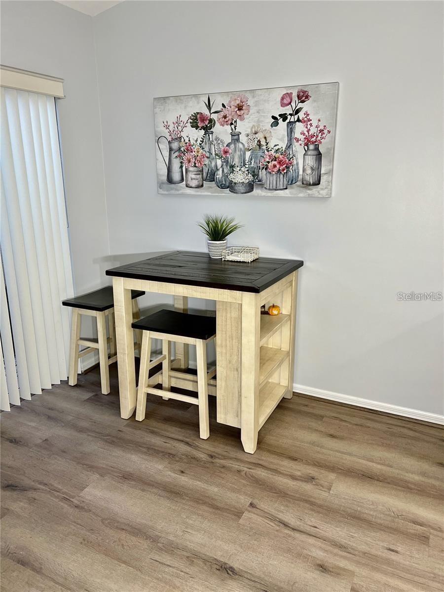 7186 LAKESIDE DR, SARASOTA, FL, 34243