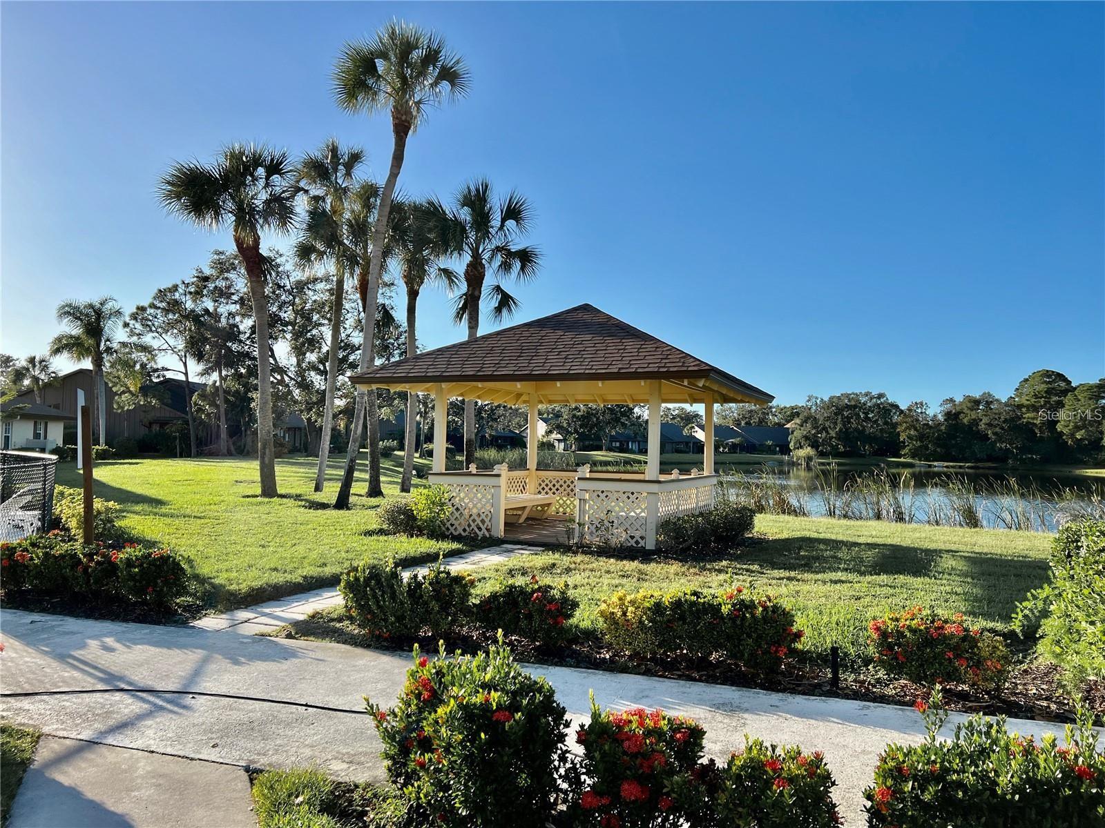 7186 LAKESIDE DR, SARASOTA, FL, 34243