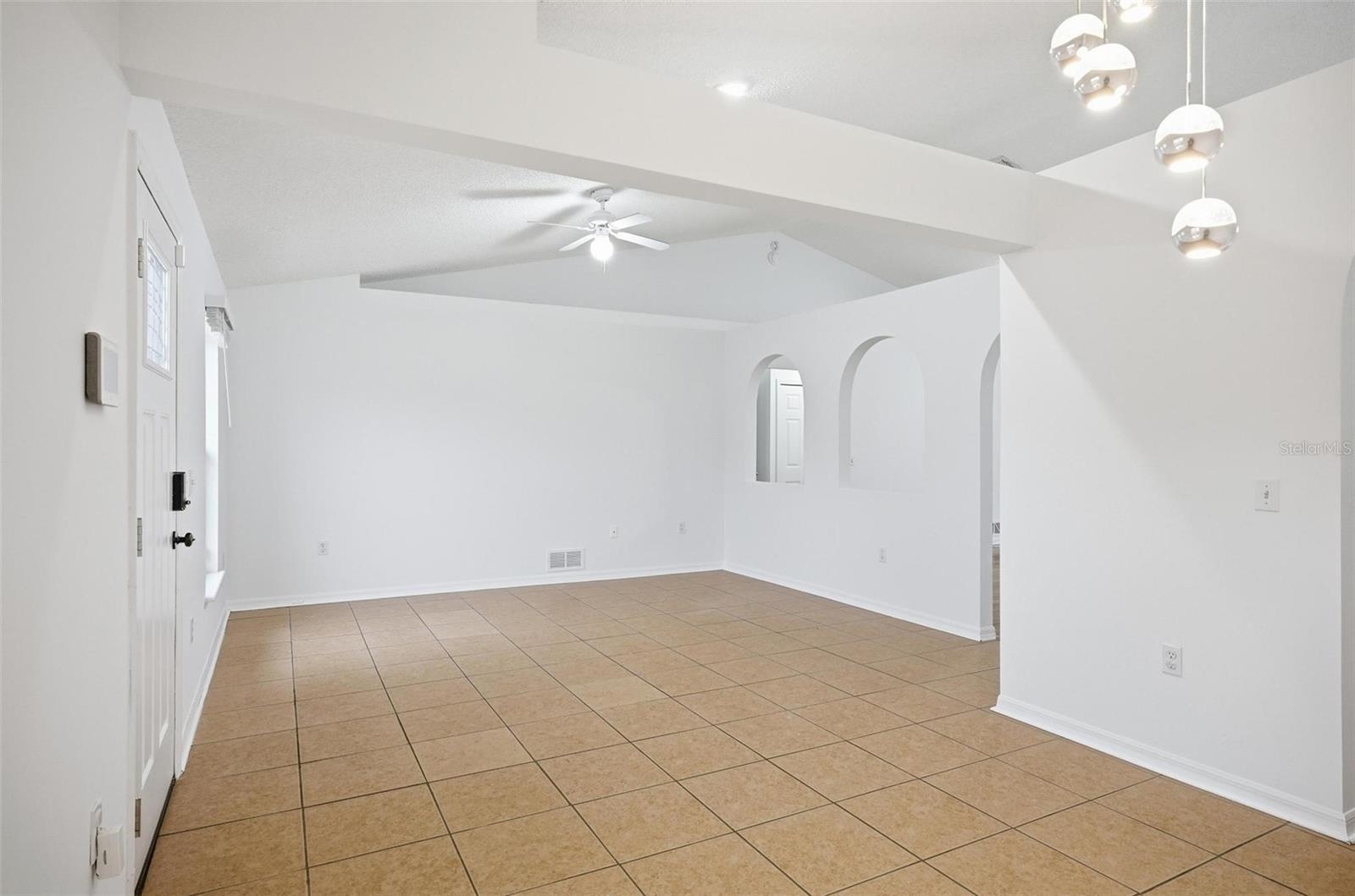 38 BUD FIELD DR, PALM COAST, FL, 32137