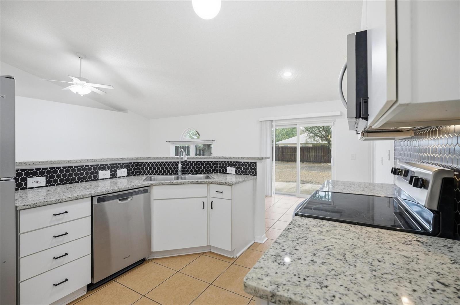 38 BUD FIELD DR, PALM COAST, FL, 32137