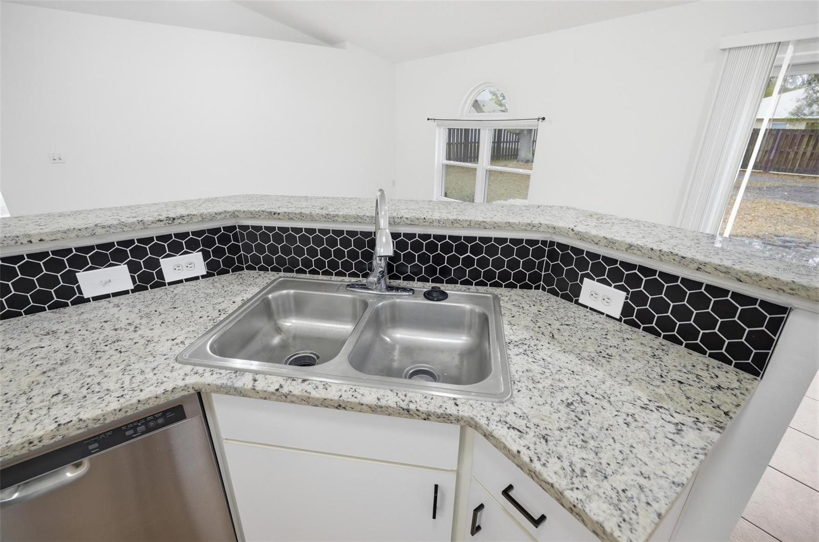 38 BUD FIELD DR, PALM COAST, FL, 32137