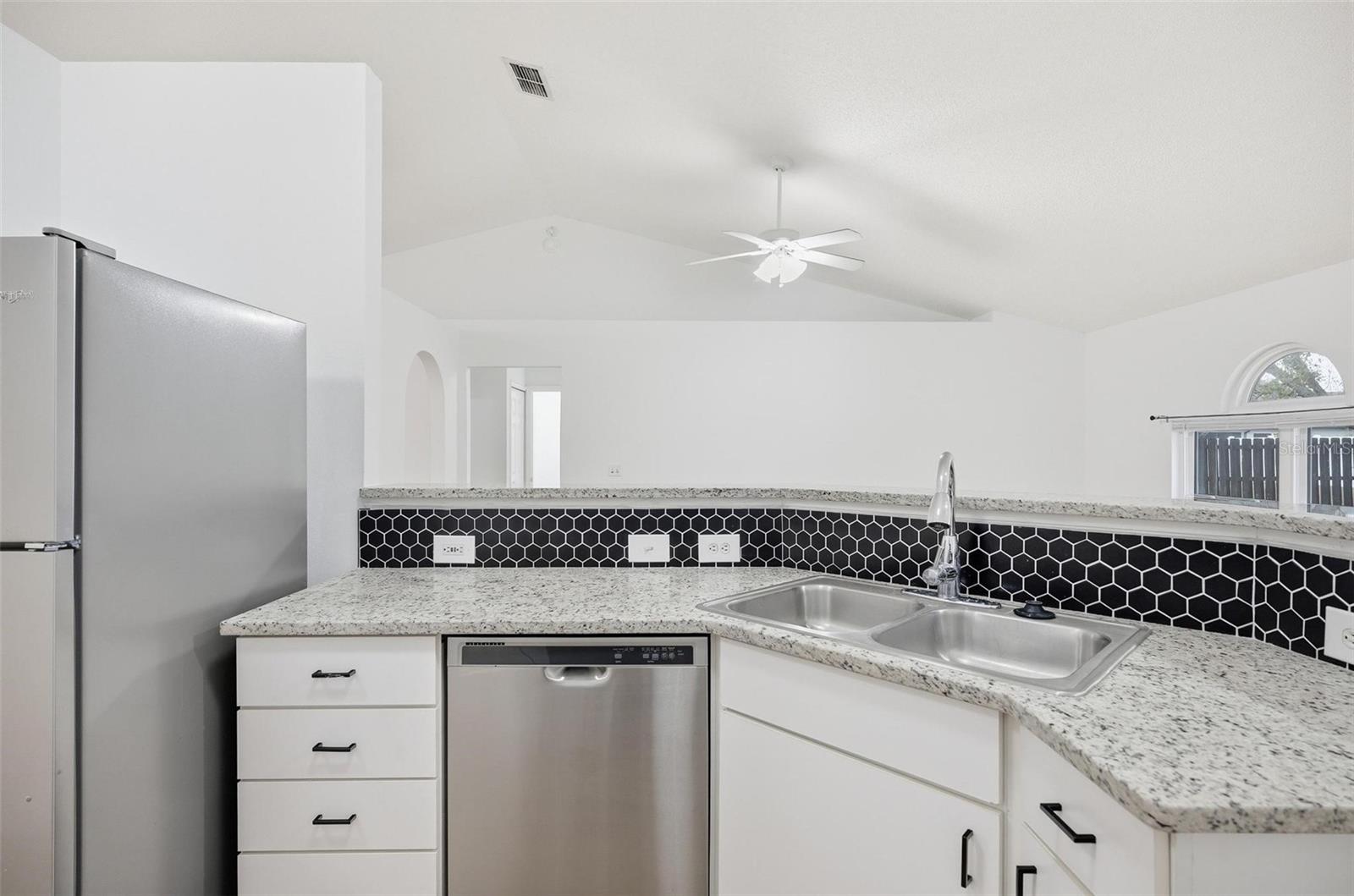 38 BUD FIELD DR, PALM COAST, FL, 32137