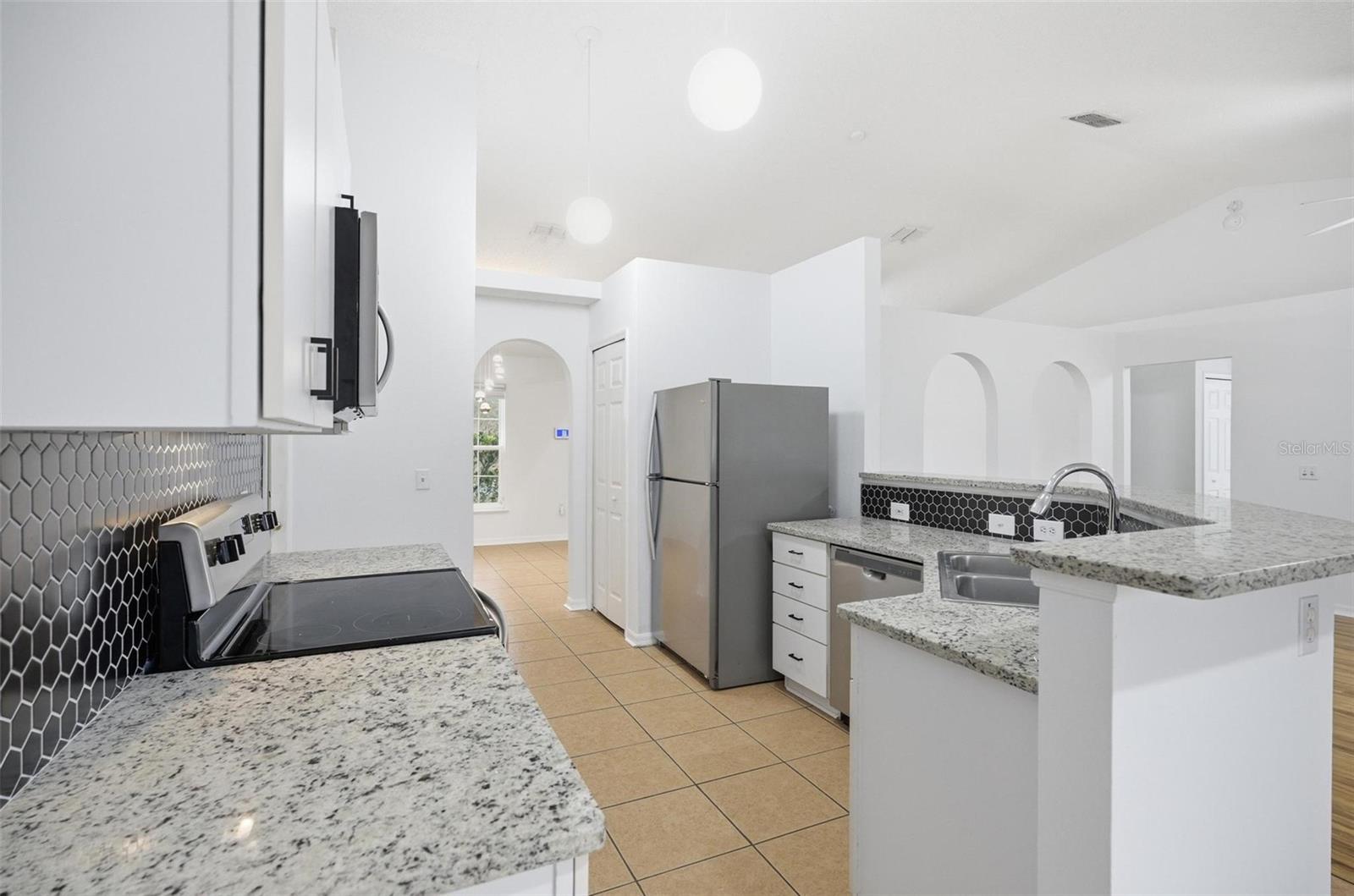 38 BUD FIELD DR, PALM COAST, FL, 32137