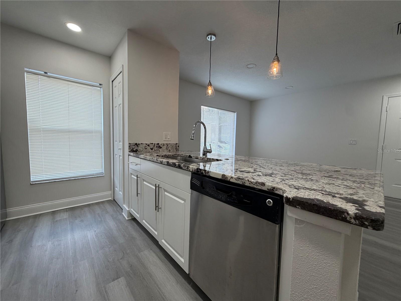 4105 WATERSIDE ISLAND CT, TAMPA, FL, 33617