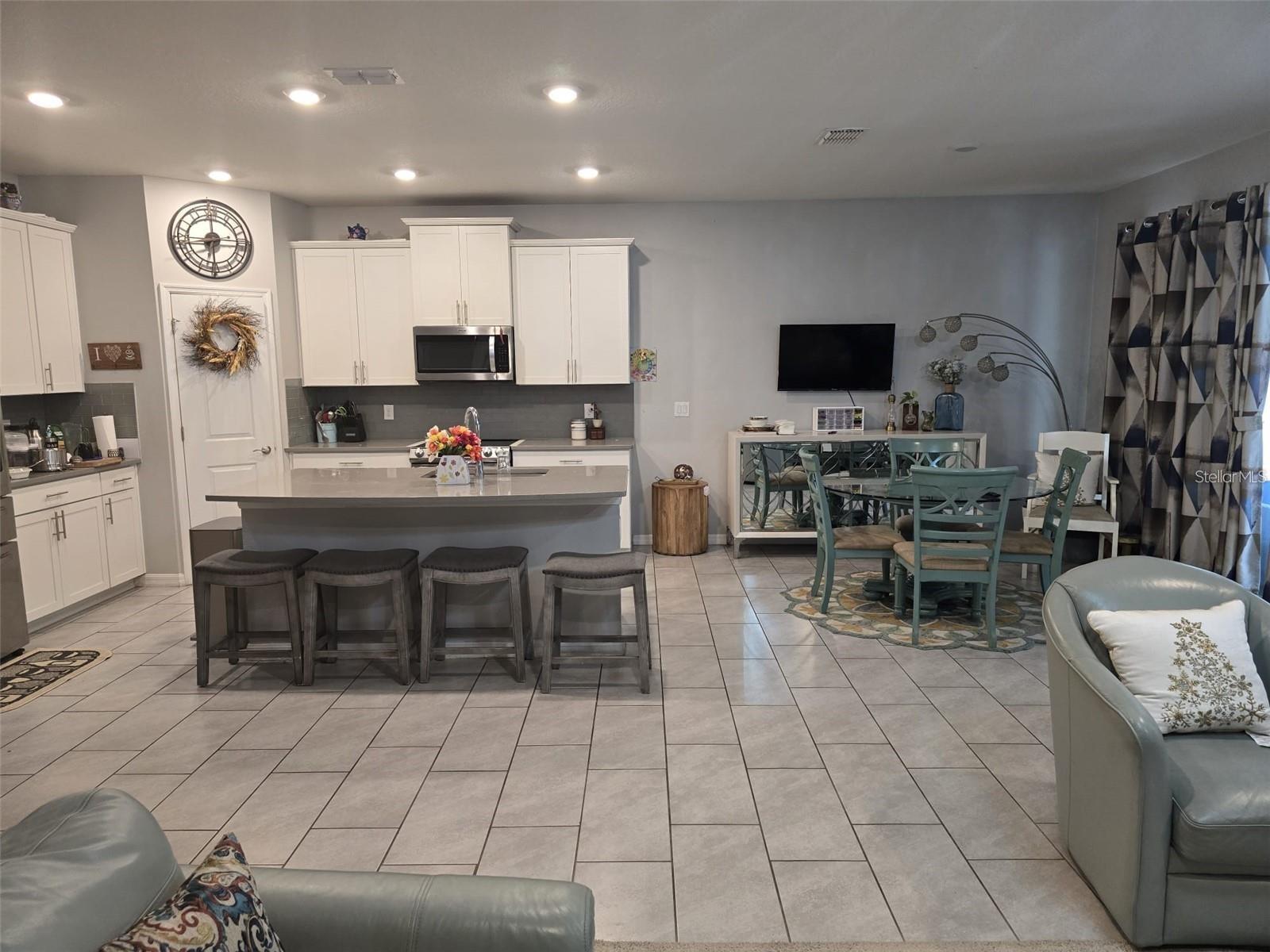 8030 PRAISE DR, TAMPA, FL, 33625