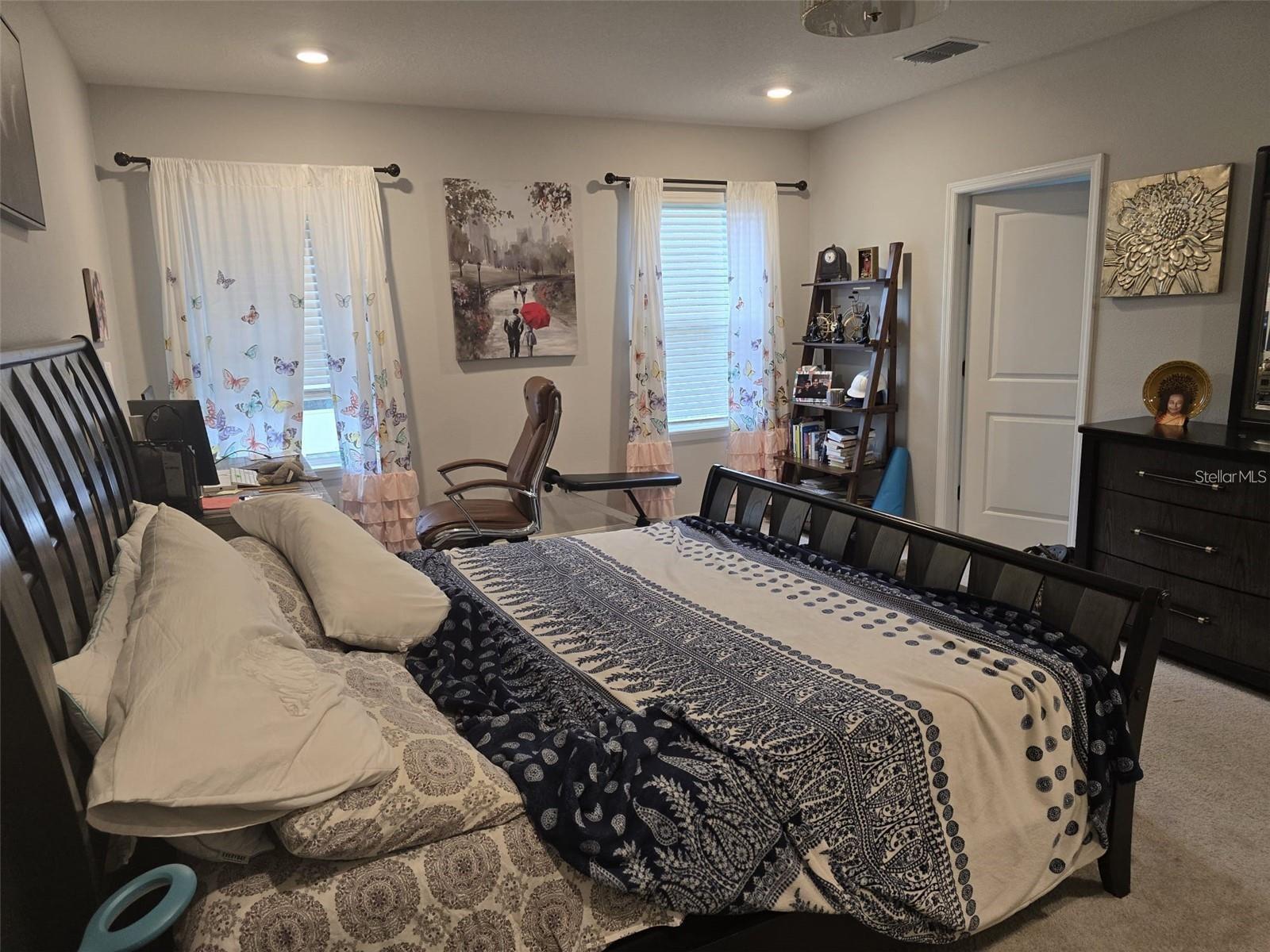 8030 PRAISE DR, TAMPA, FL, 33625