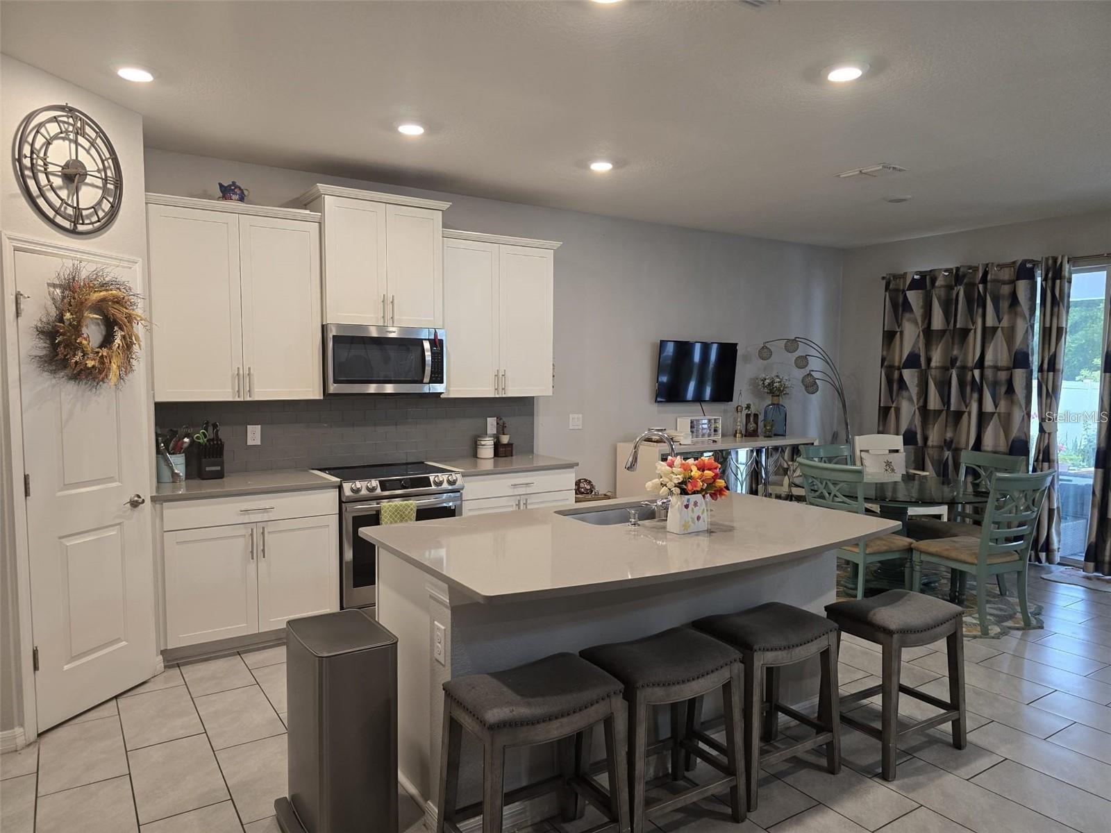 8030 PRAISE DR, TAMPA, FL, 33625