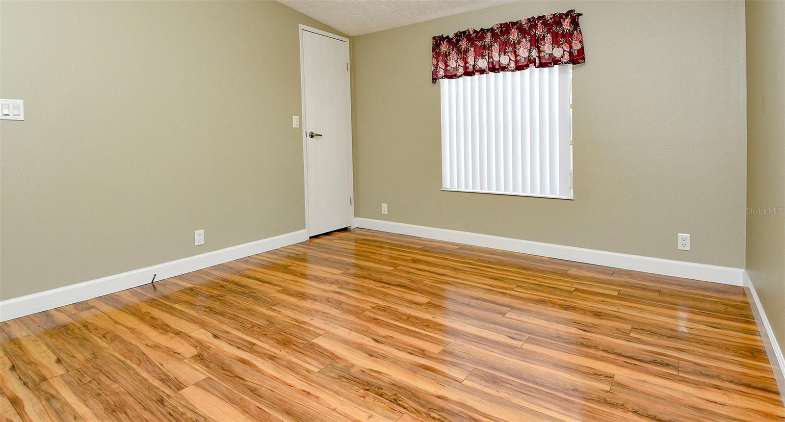 37848 MAYWOOD BAY DR, LEESBURG, FL, 34788