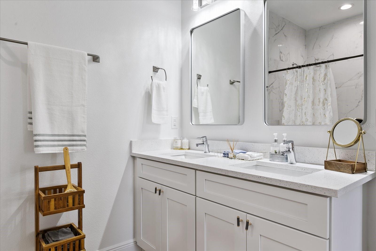 18400 TULANE AVE, PORT CHARLOTTE, FL, 33954