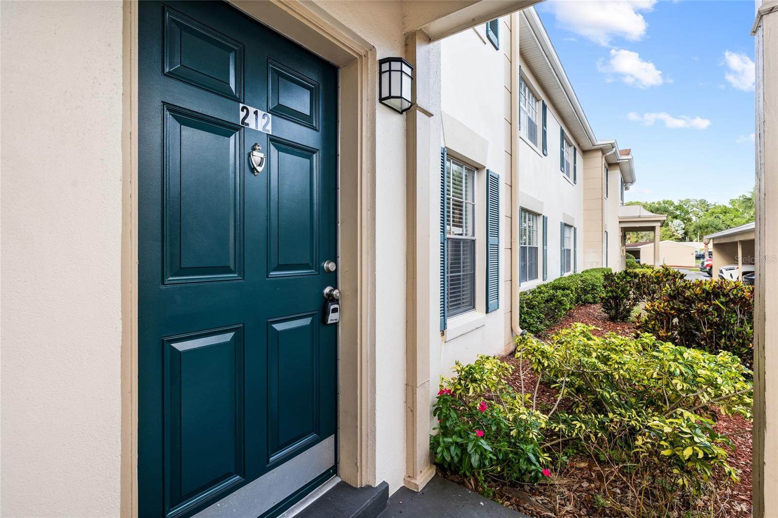10360 CARROLLWOOD LN #212, TAMPA, FL, 33618
