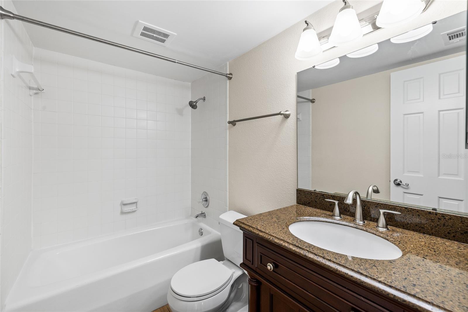 10360 CARROLLWOOD LN #212, TAMPA, FL, 33618