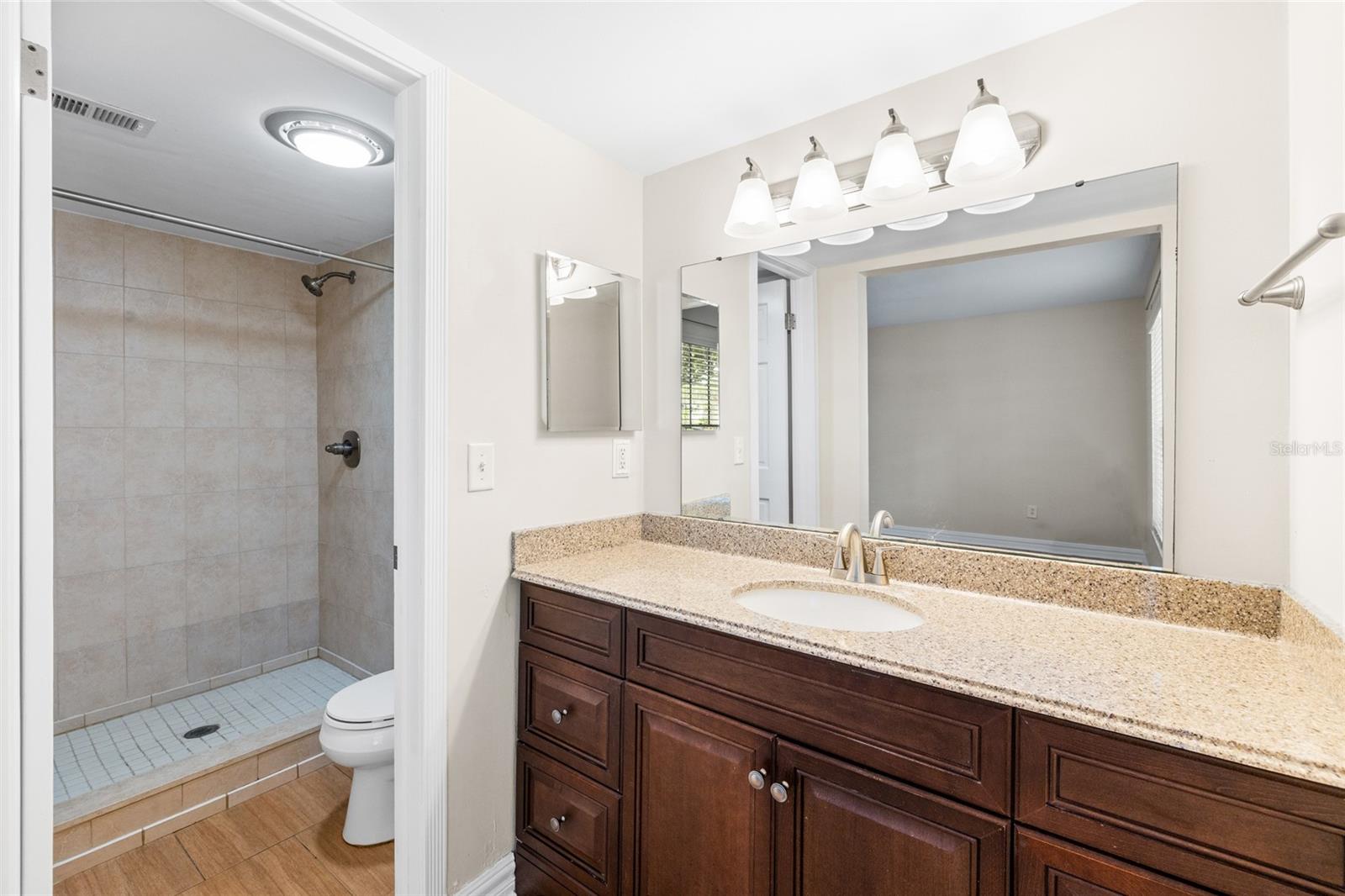 10360 CARROLLWOOD LN #212, TAMPA, FL, 33618