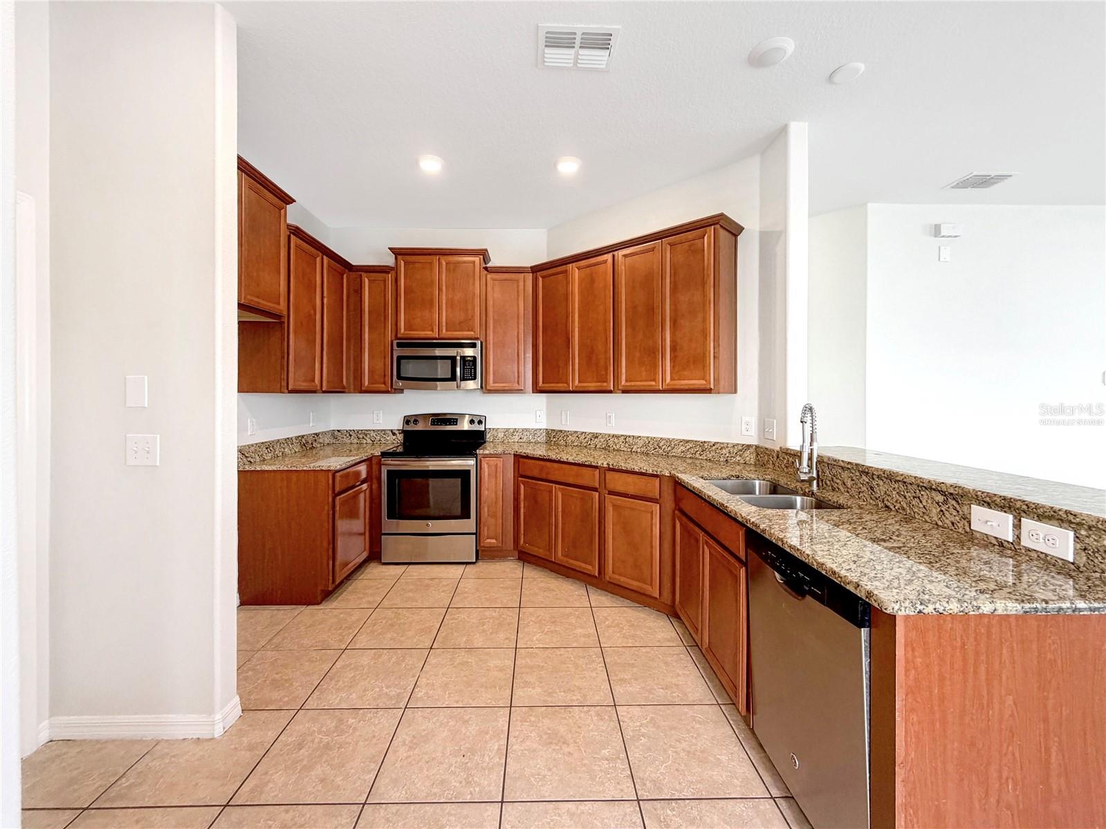 1969 HAWKS VIEW DR, RUSKIN, FL, 33570