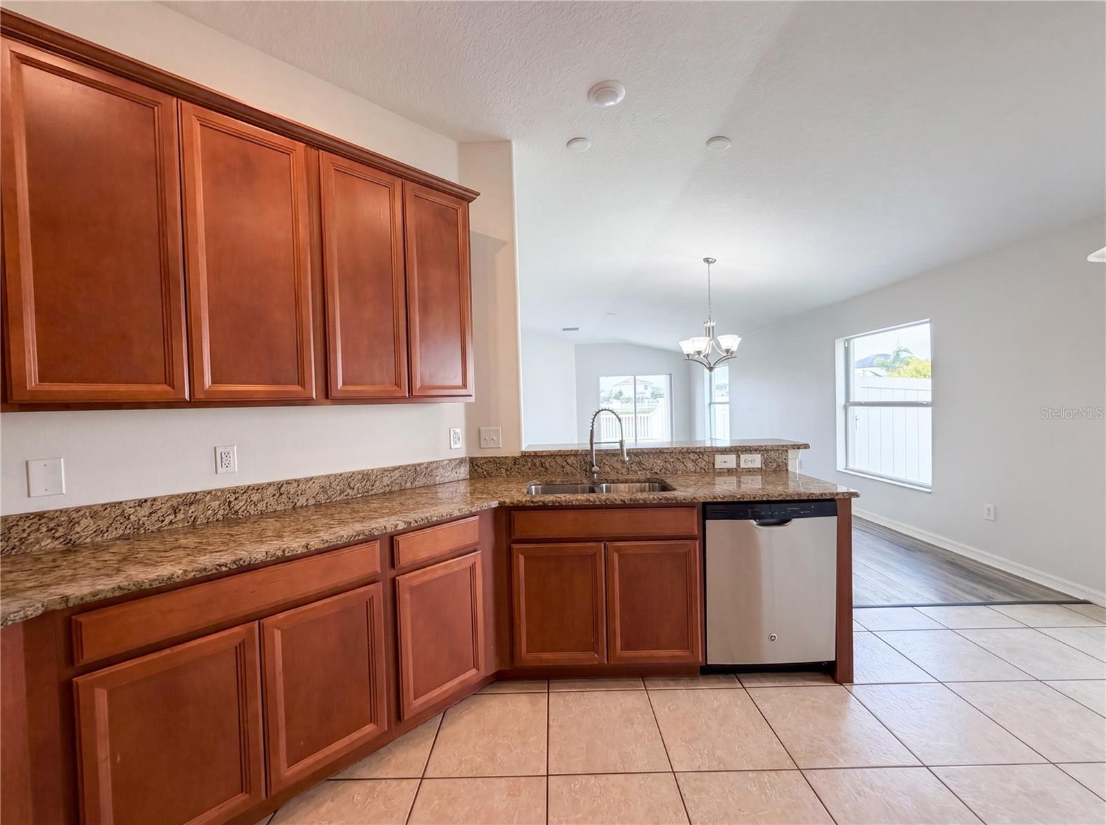 1969 HAWKS VIEW DR, RUSKIN, FL, 33570