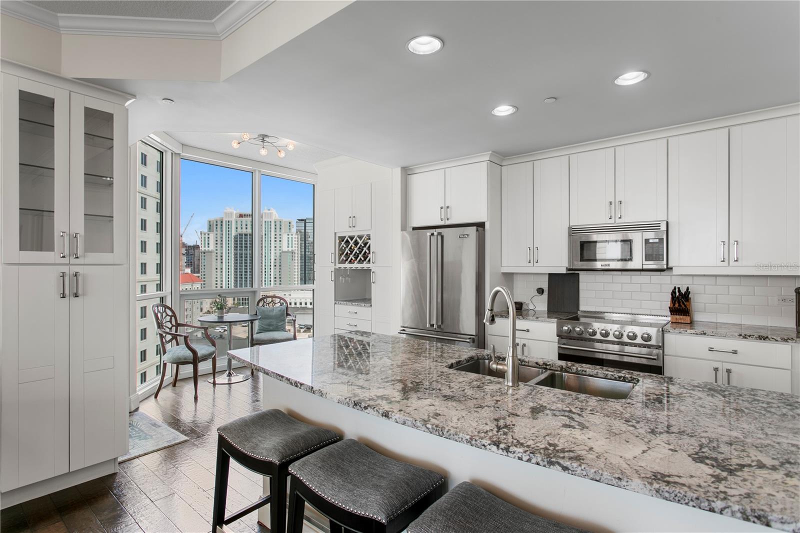 450 KNIGHTS RUN AVE #1208, TAMPA, FL, 33602