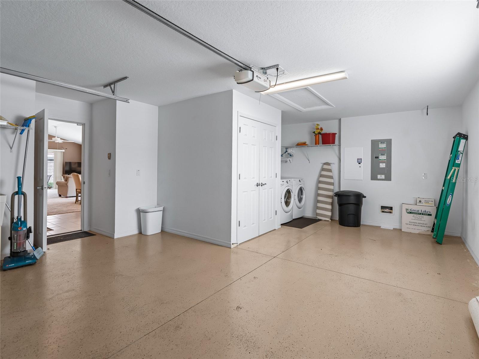 1109 TIPTON LN, THE VILLAGES, FL, 32163