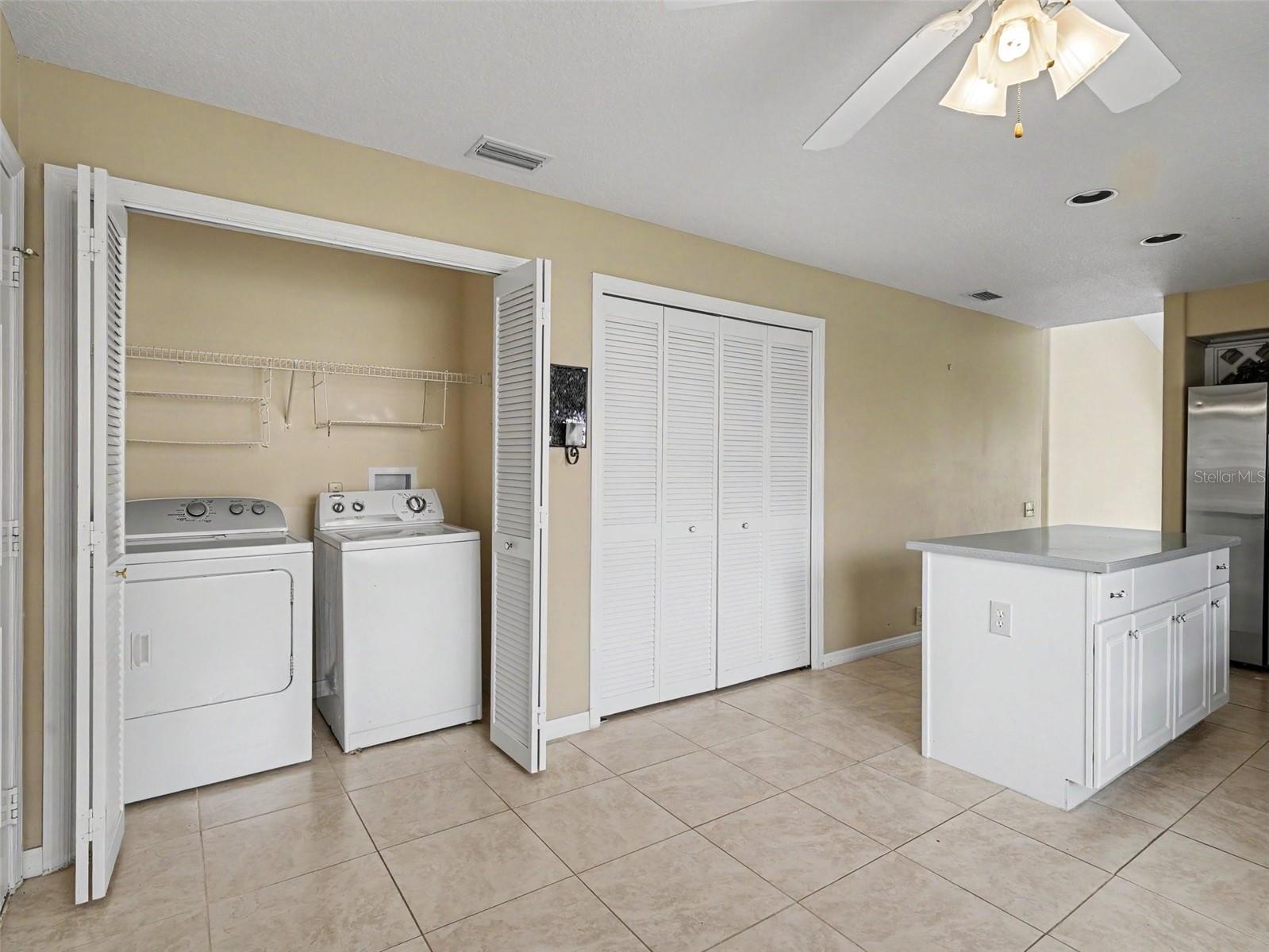 6643 OAKBROOKE CIR, BRADENTON, FL, 34202