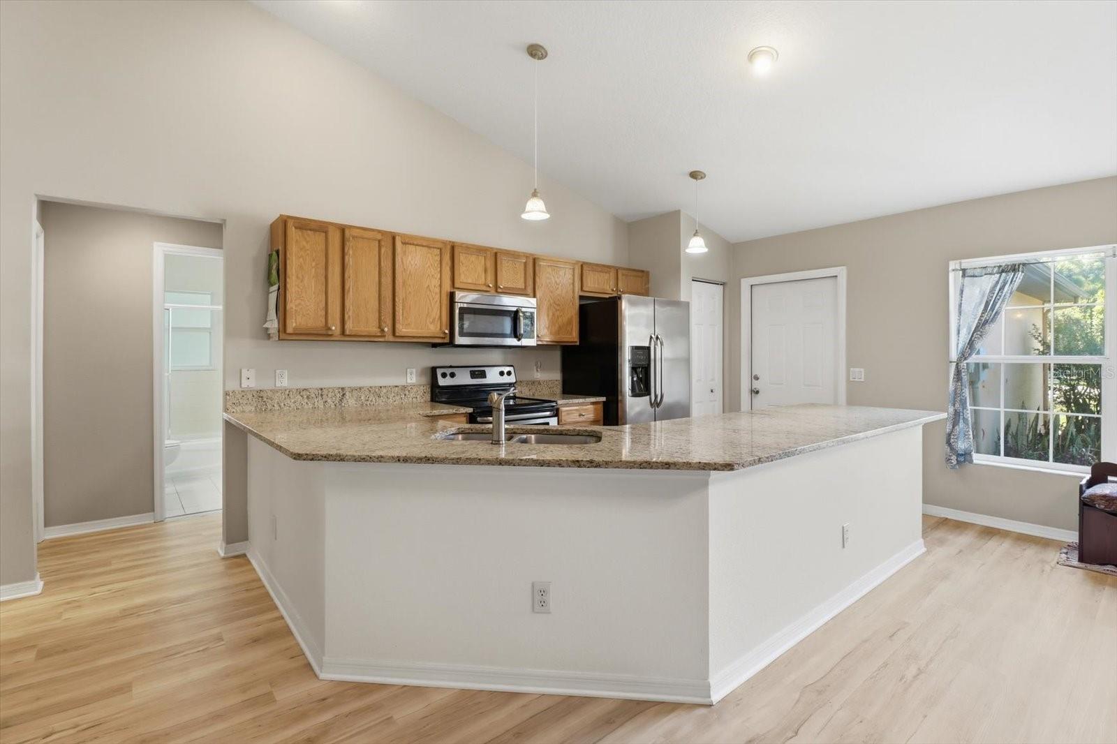 9735 W DUNNELLON RD, CRYSTAL RIVER, FL, 34428