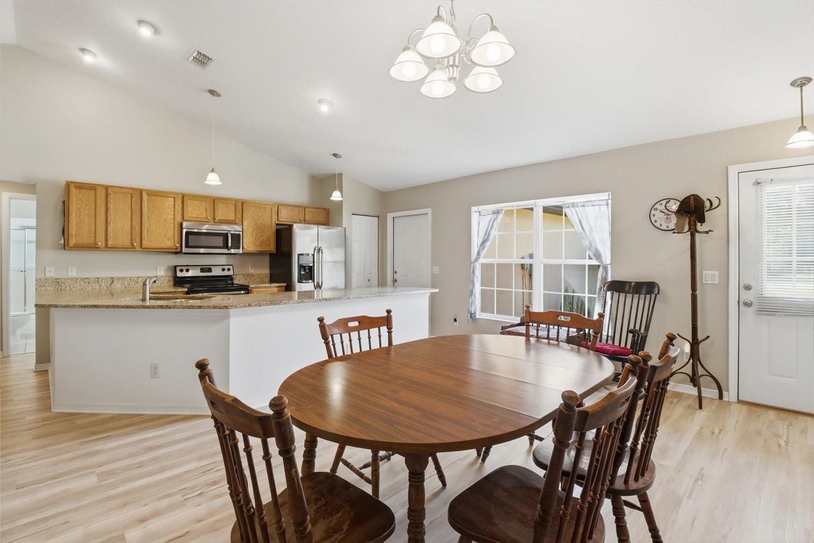 9735 W DUNNELLON RD, CRYSTAL RIVER, FL, 34428