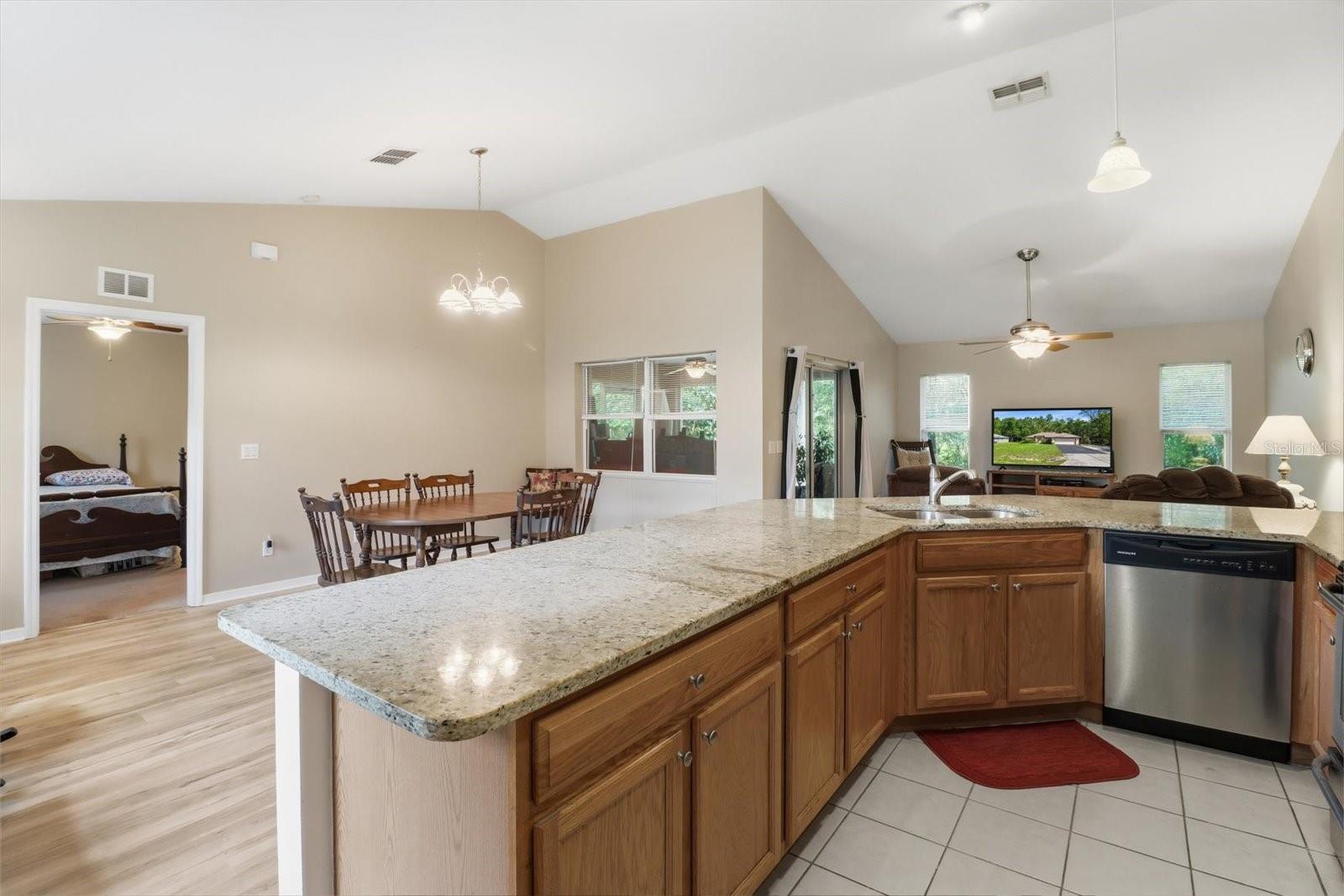 9735 W DUNNELLON RD, CRYSTAL RIVER, FL, 34428