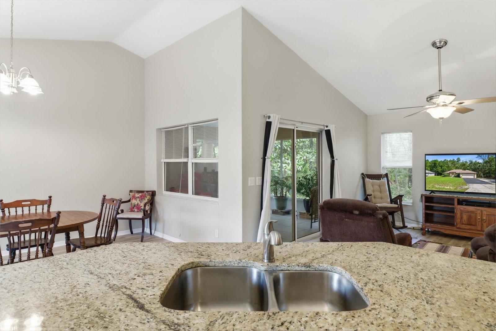 9735 W DUNNELLON RD, CRYSTAL RIVER, FL, 34428