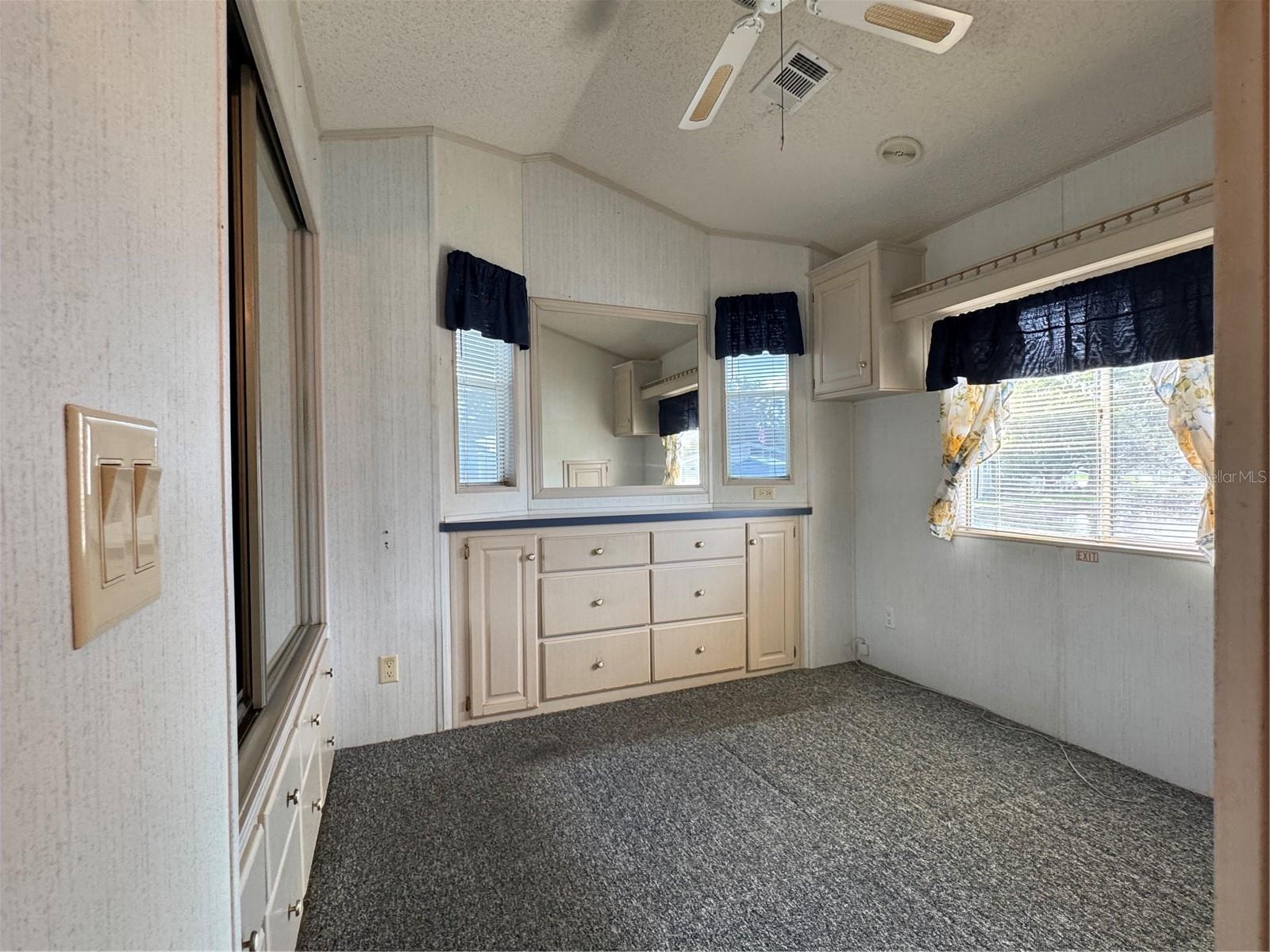 35151 DANNY DR #Lot 114, ZEPHYRHILLS, FL, 33541