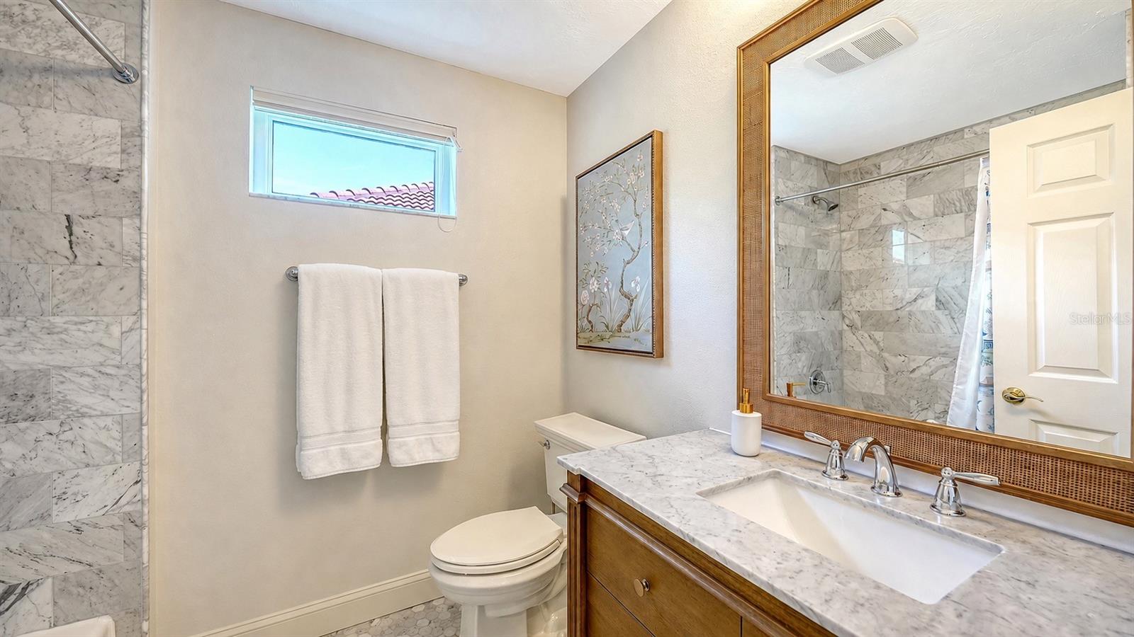 3563 FAIR OAKS LN, LONGBOAT KEY, FL, 34228