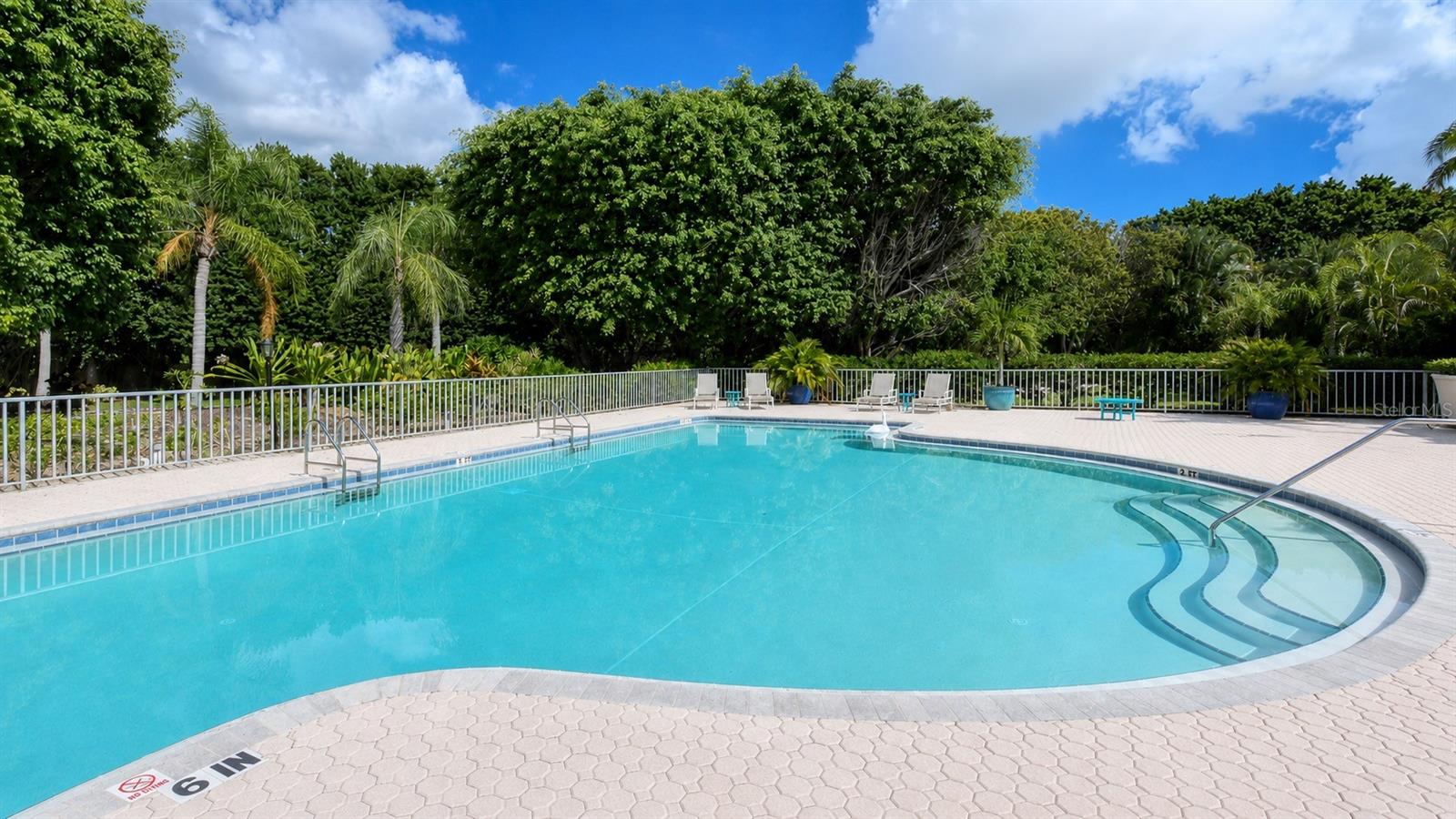 3563 FAIR OAKS LN, LONGBOAT KEY, FL, 34228