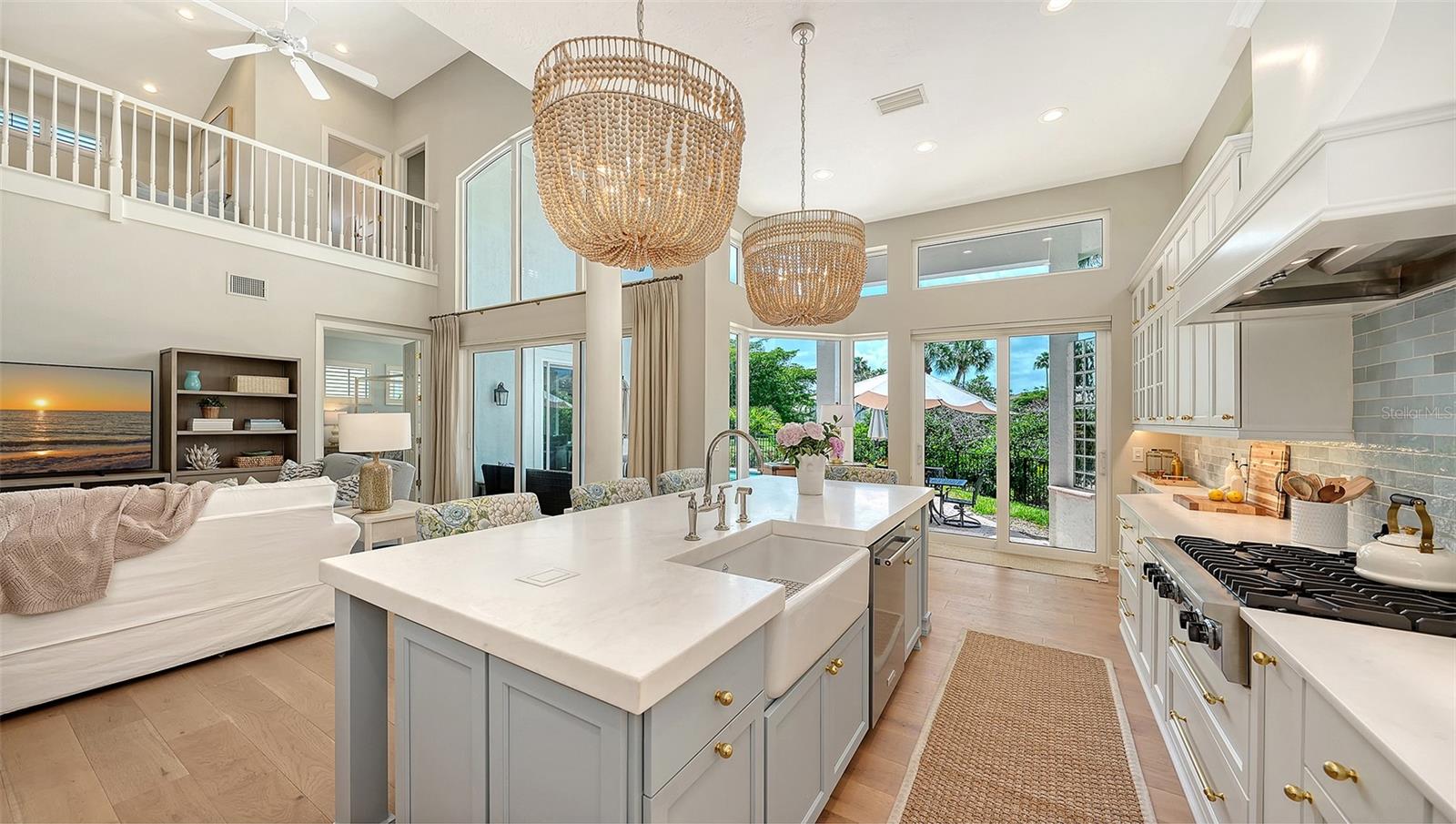 3563 FAIR OAKS LN, LONGBOAT KEY, FL, 34228