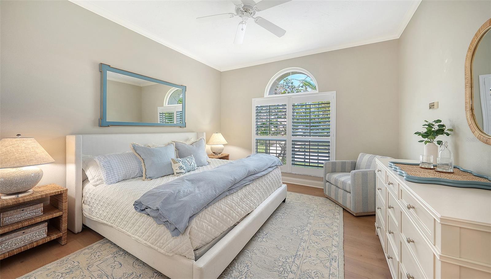 3563 FAIR OAKS LN, LONGBOAT KEY, FL, 34228