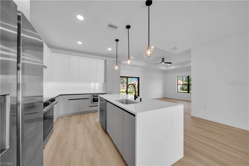 1420 FREEDOM LN, NORTH PORT, FL, 34286