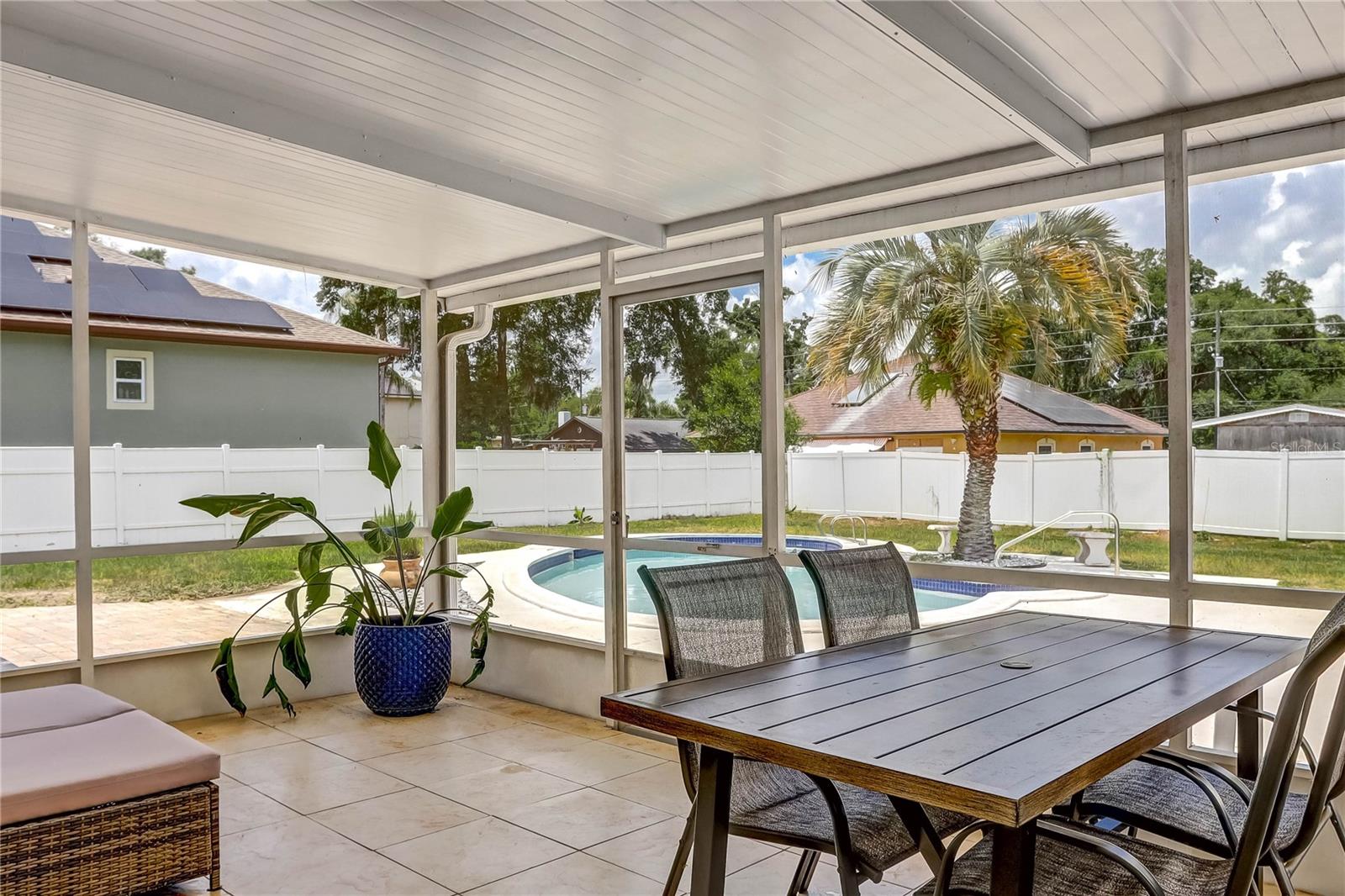 647 E HILLCREST ST, ALTAMONTE SPRINGS, FL, 32701