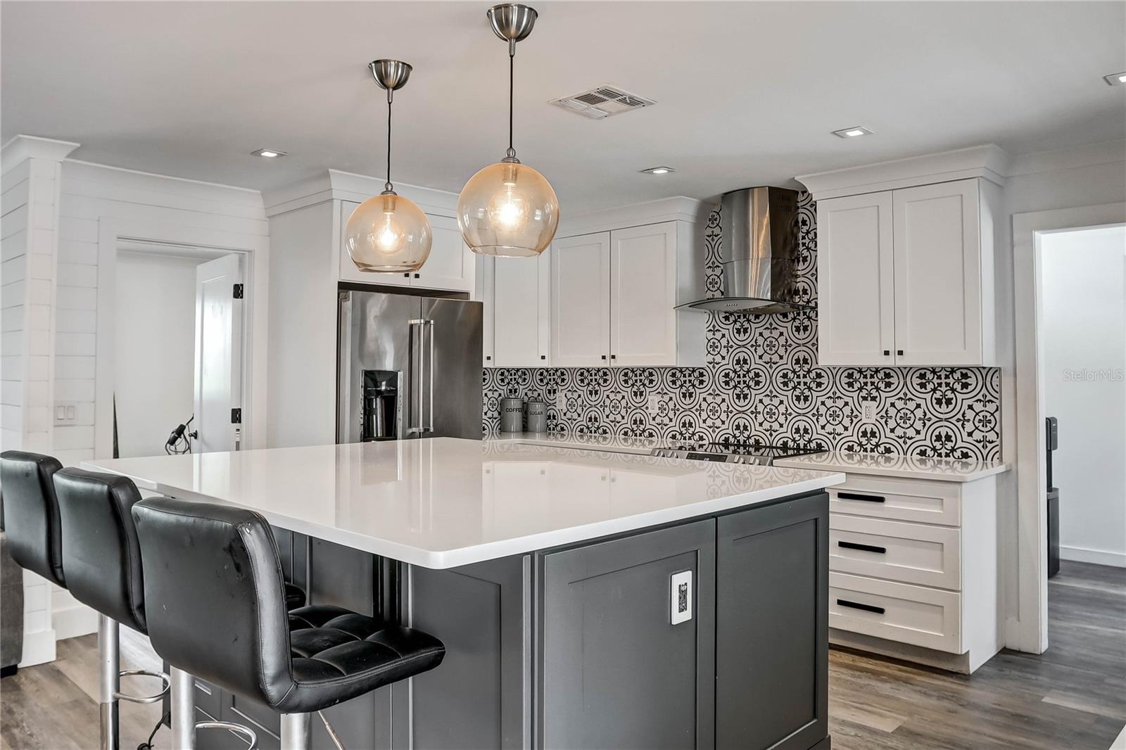 647 E HILLCREST ST, ALTAMONTE SPRINGS, FL, 32701