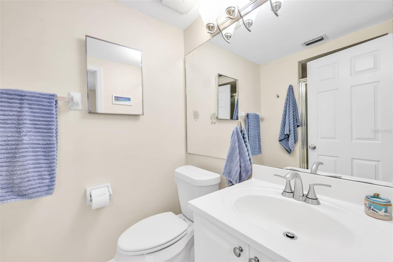 1044 WOODSHIRE LN #B211, NAPLES, FL, 34105