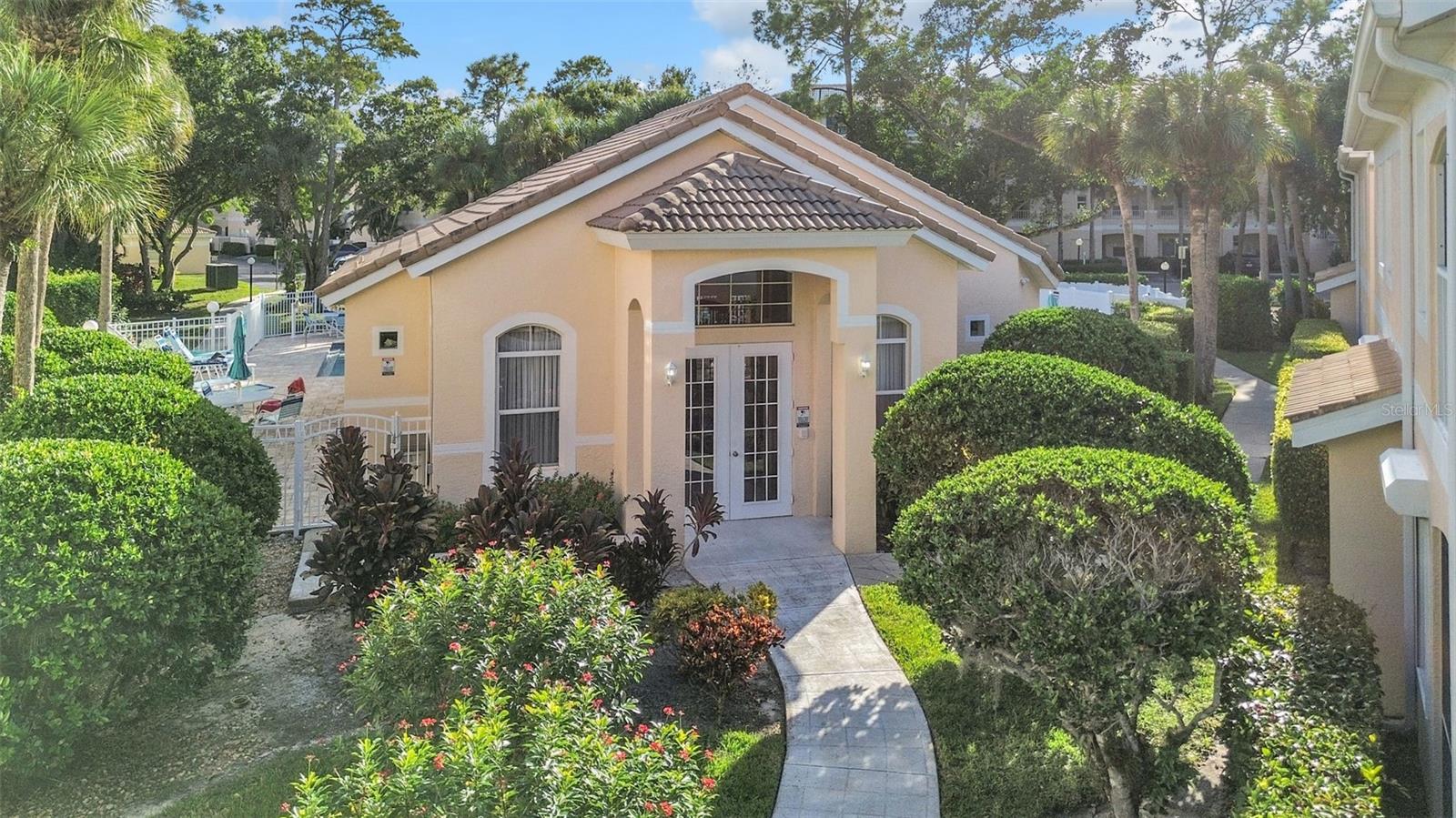 1044 WOODSHIRE LN #B211, NAPLES, FL, 34105