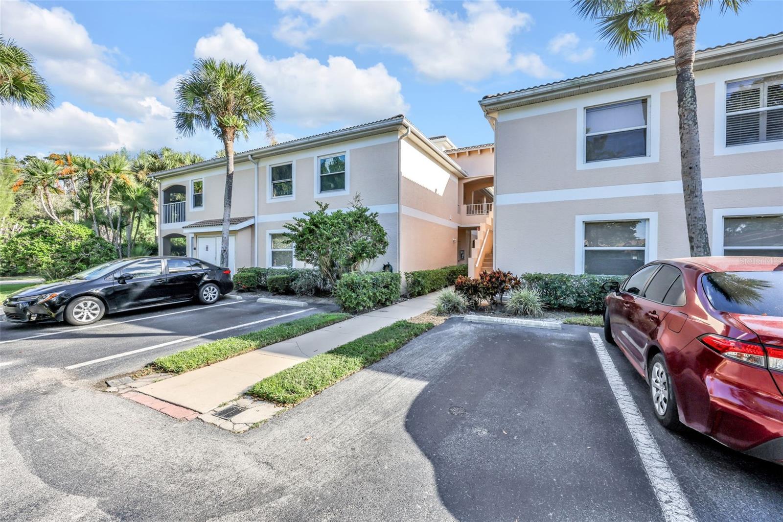 1044 WOODSHIRE LN #B211, NAPLES, FL, 34105