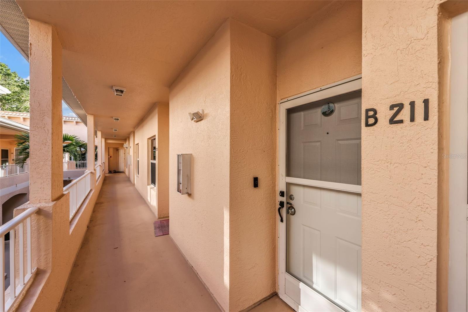 1044 WOODSHIRE LN #B211, NAPLES, FL, 34105