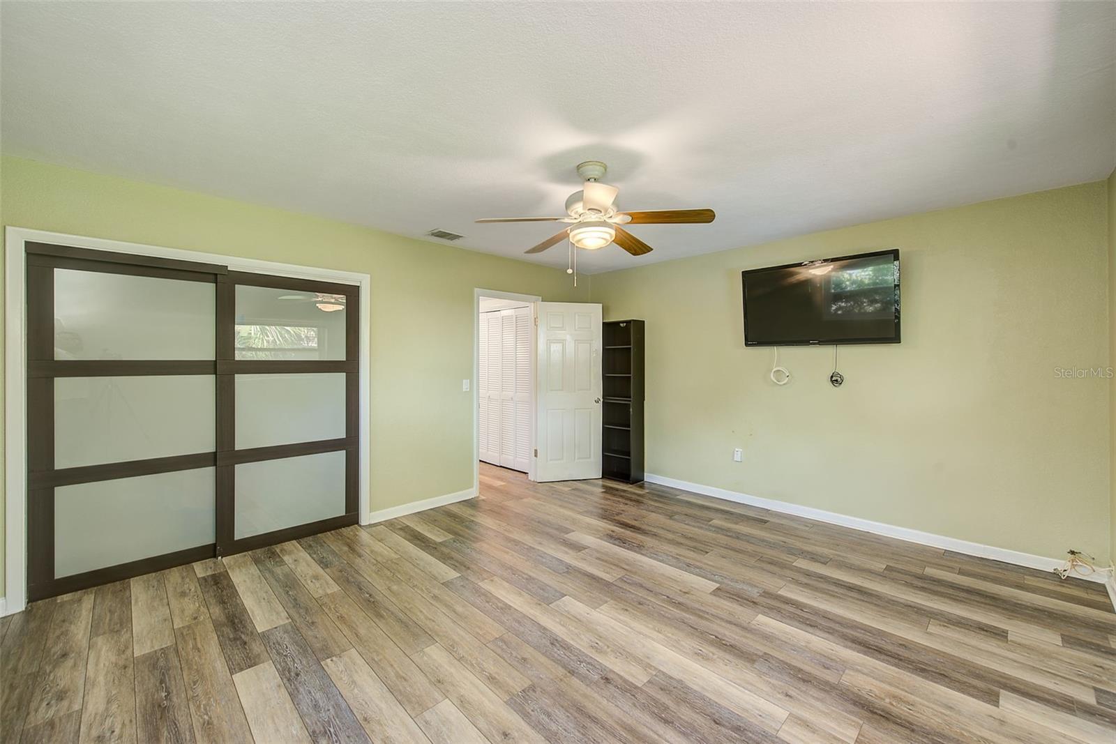 14079 VICTORIA RD, LARGO, FL, 33774