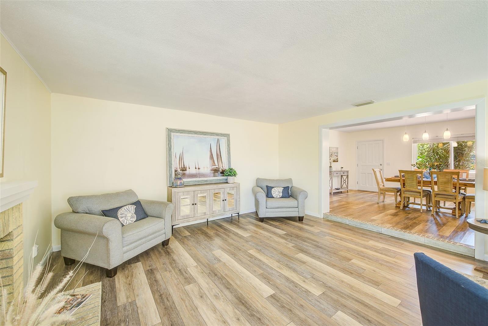 14079 VICTORIA RD, LARGO, FL, 33774